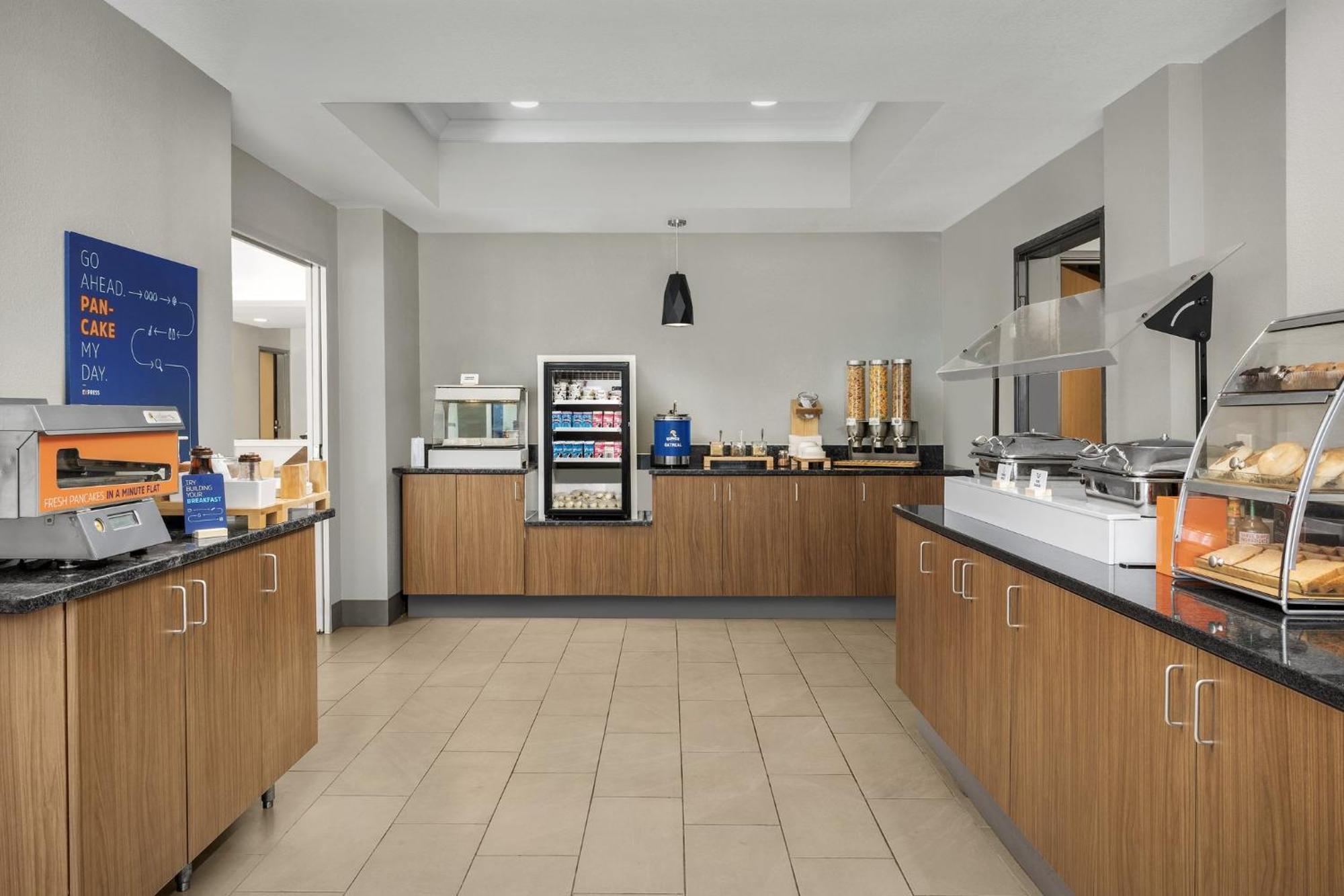 Holiday Inn Express & Suites Superior By Ihg Esterno foto