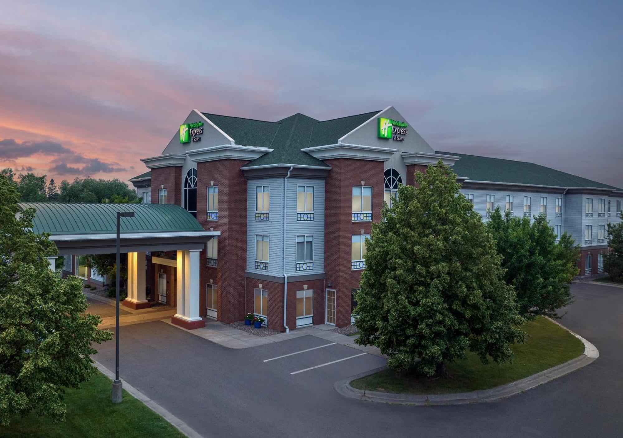 Holiday Inn Express & Suites Superior By Ihg Esterno foto